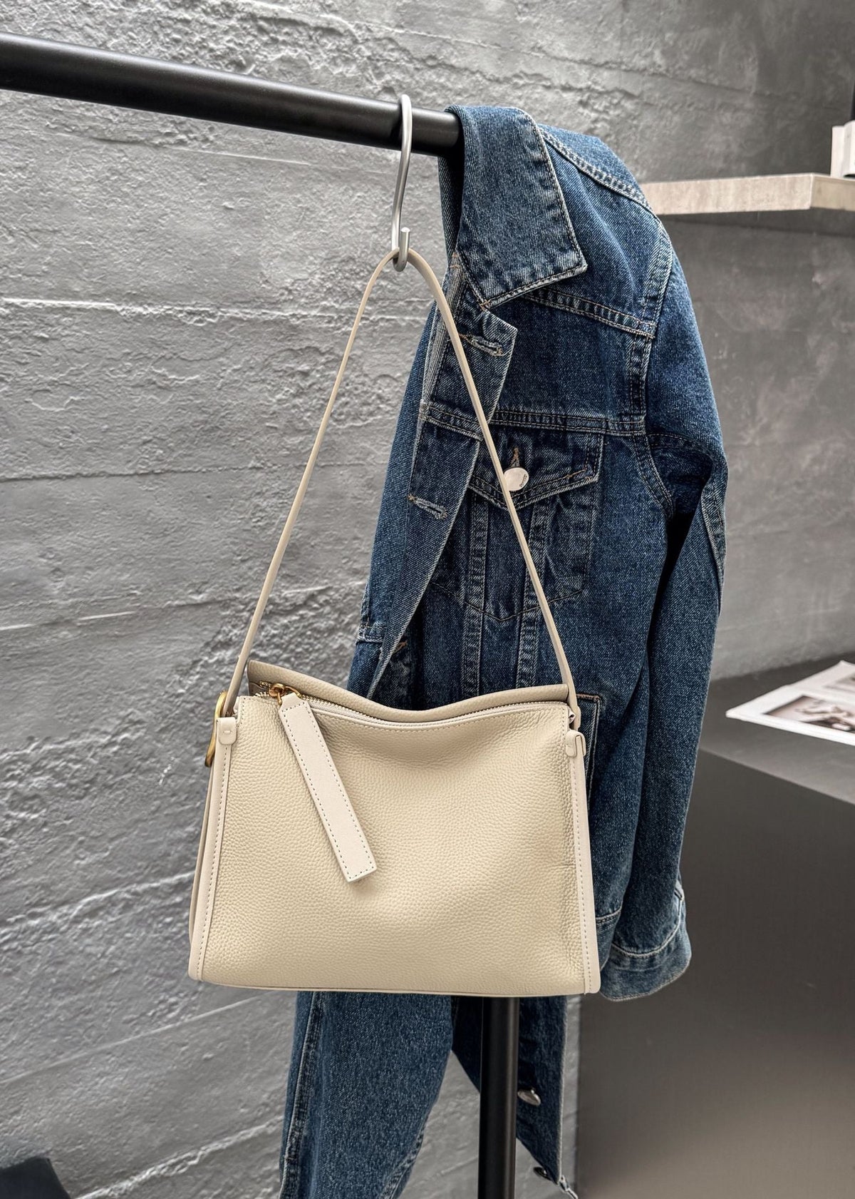 Baidie Genuine Leather Shoulder Bag – Large Capacity Cowhide Commuter Crossbody