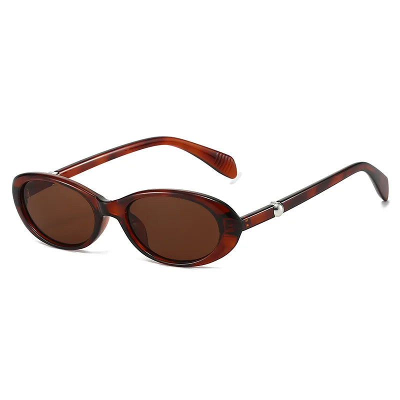 Retro Oval Small Frame Sunglasses – UV400 Trendy Shades for Women & Men