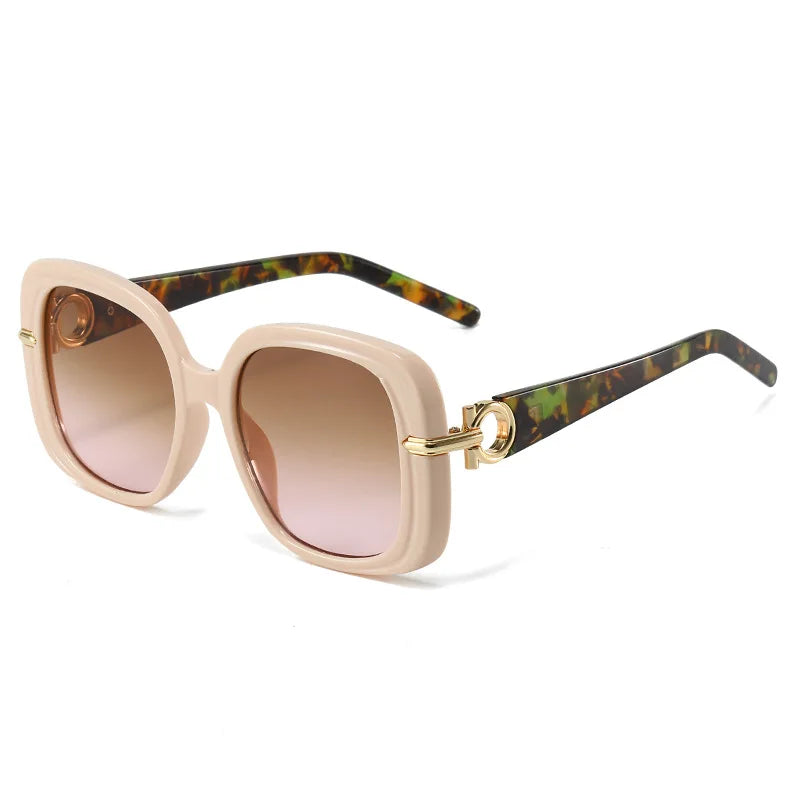 Fashion Square Sunglasses – Vintage UV400 Shades for Women
