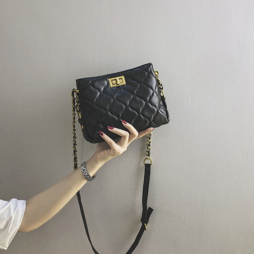 Mini Diamond Chain Crossbody Bag – Versatile Fashion Purse for Women