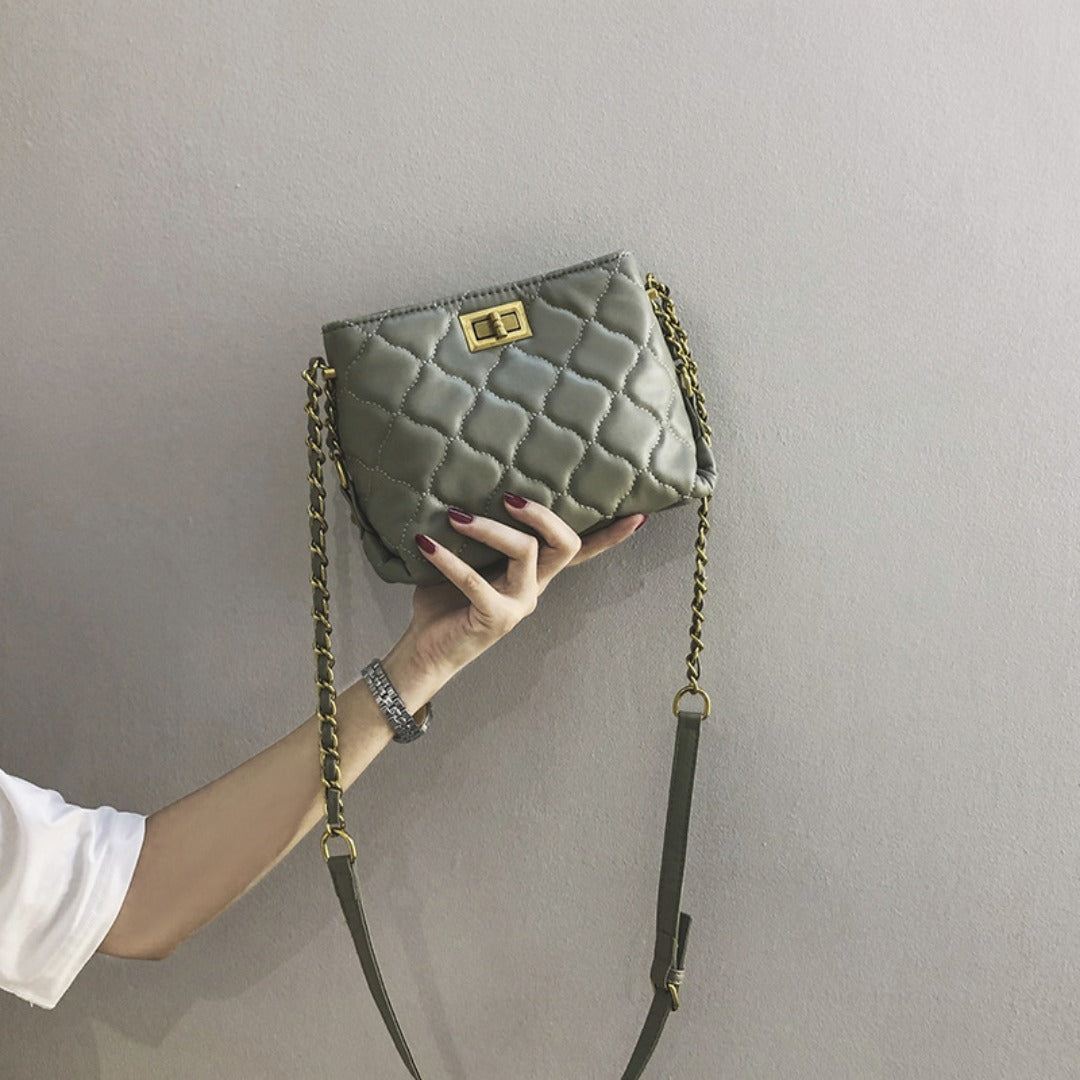 Mini Diamond Chain Crossbody Bag – Versatile Fashion Purse for Women